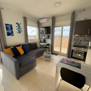 Horizon /downtown Penthouse W/ Massive Terrace , Thessaloniki Griechenland